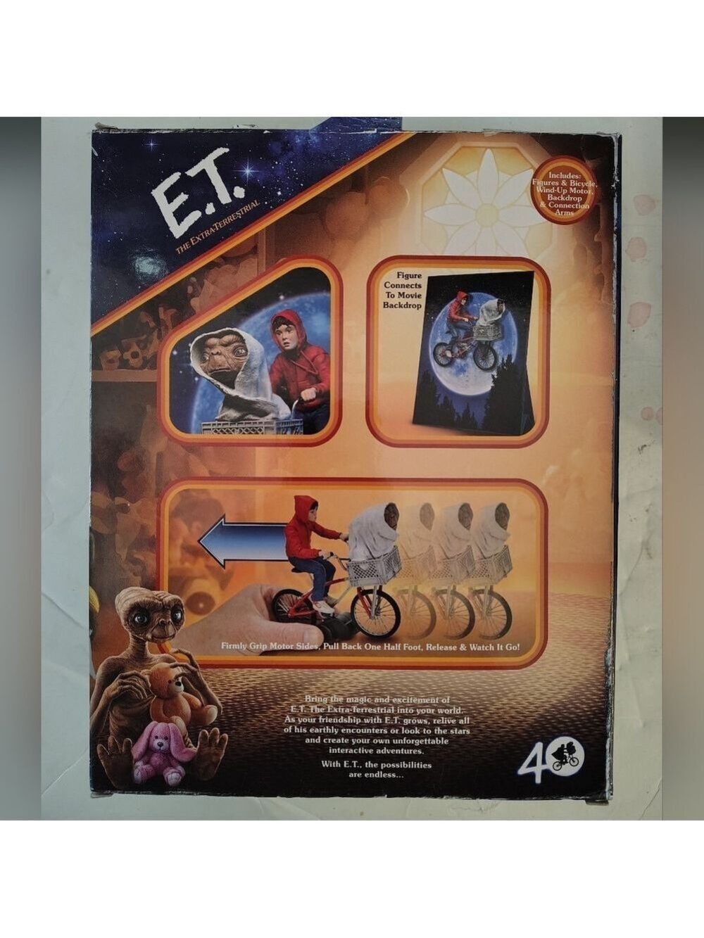 NECA E.T The Extra-Terrestrial 40th Anniversary Elliott & E.T. on Bicycle Figure - Picture 6 of 8